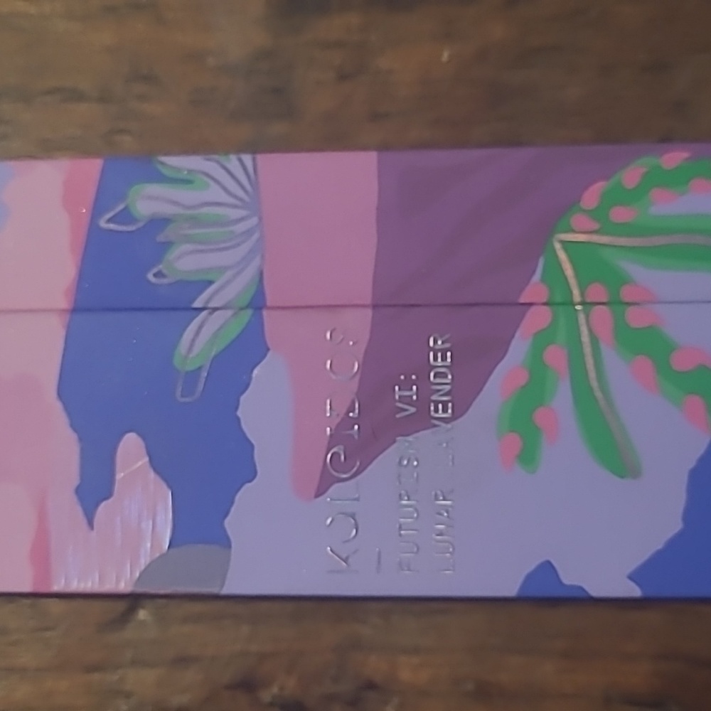Kaleidos-Futurism Lunar lavender